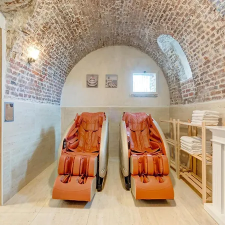 Castle With Wellness And Zipline, Cleaning Included Gesves